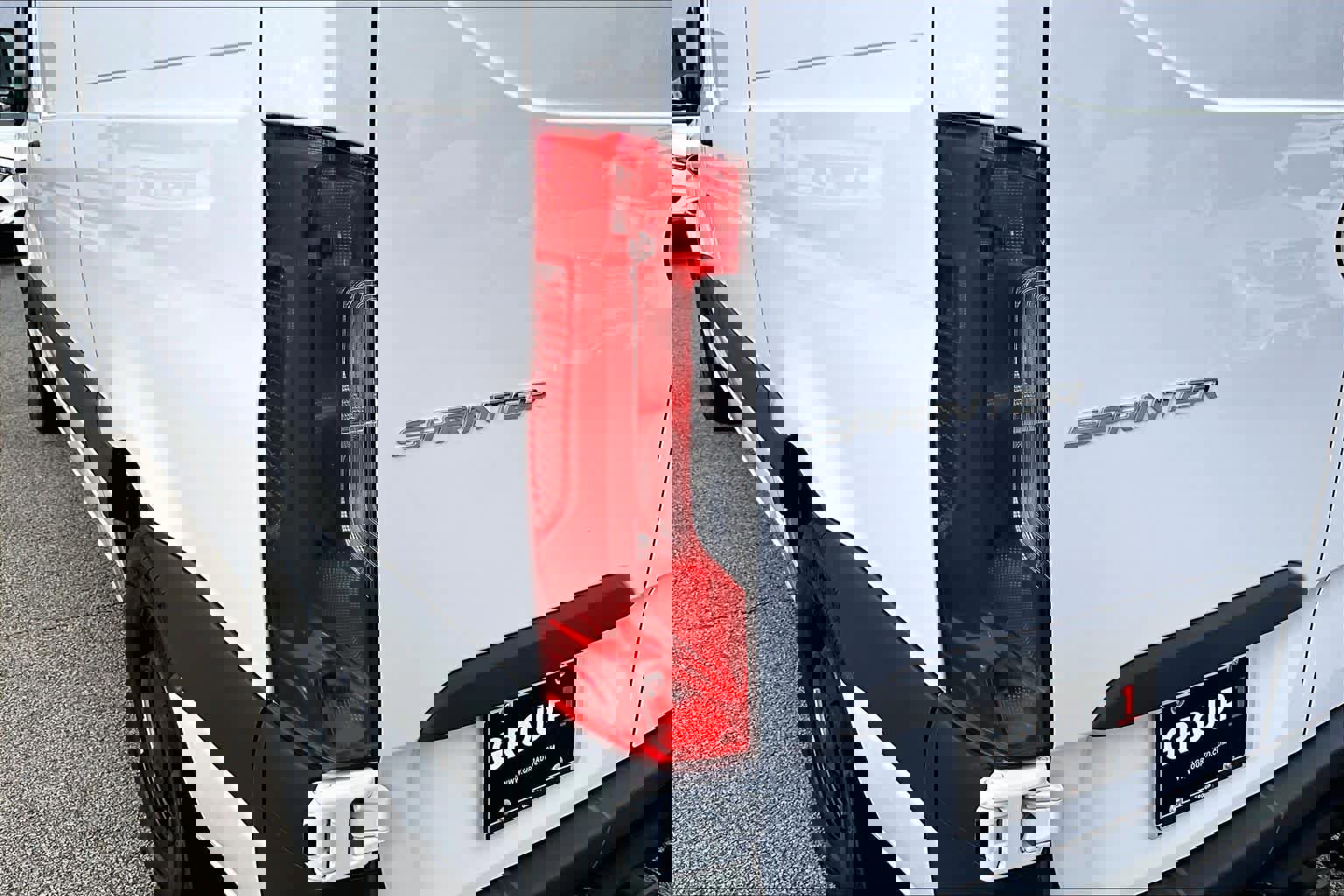 Used 2025 Mercedes-Benz Sprinter 2500 image 26