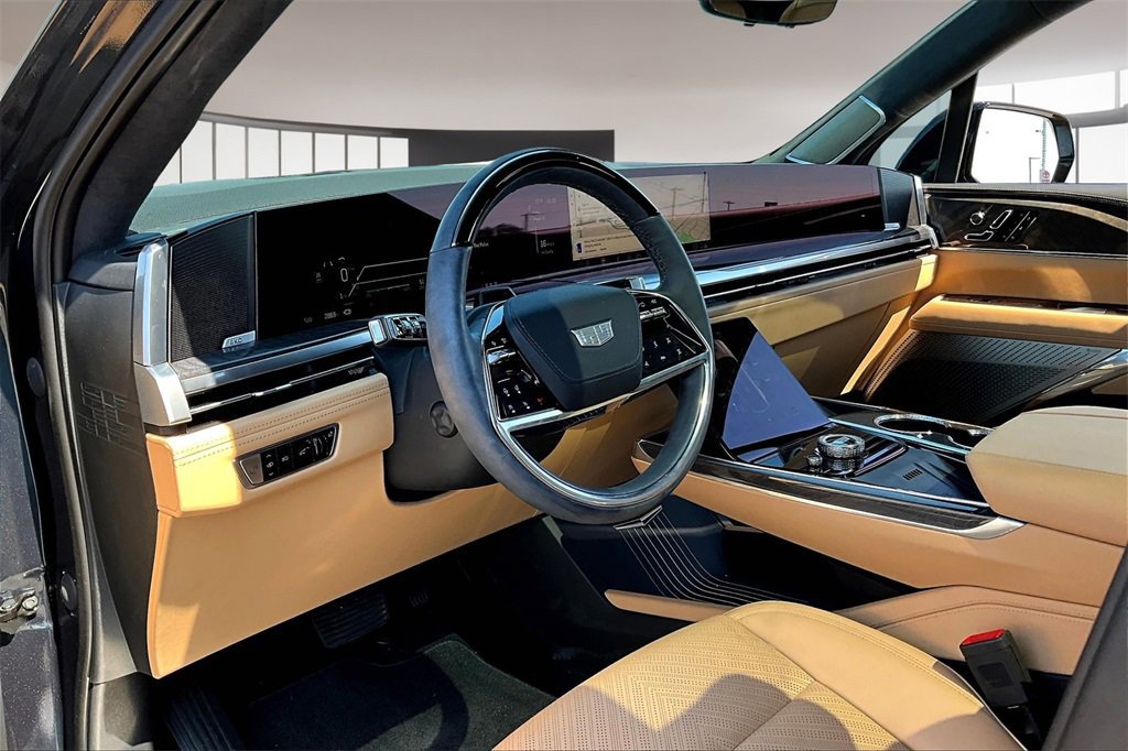 New 2025 Cadillac Escalade IQ Sport 2 w/ LPO, ONYX Package image 6
