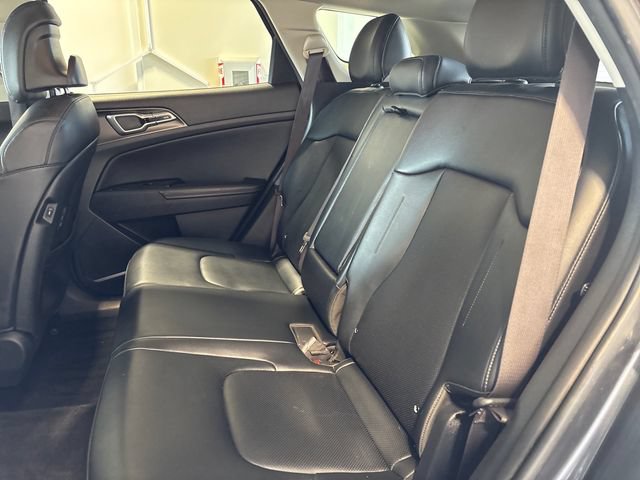 Used 2023 Kia Sportage EX AWD/4WD image 17