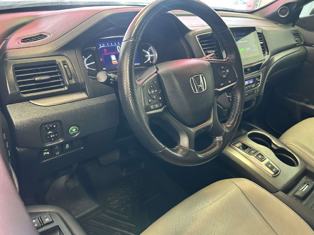 Used 2023 Honda Passport EX-L image 13