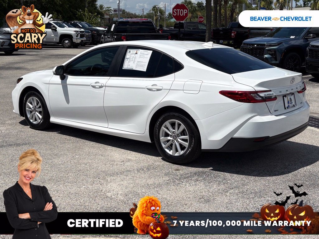 Used 2025 Toyota Camry LE FWD image 5