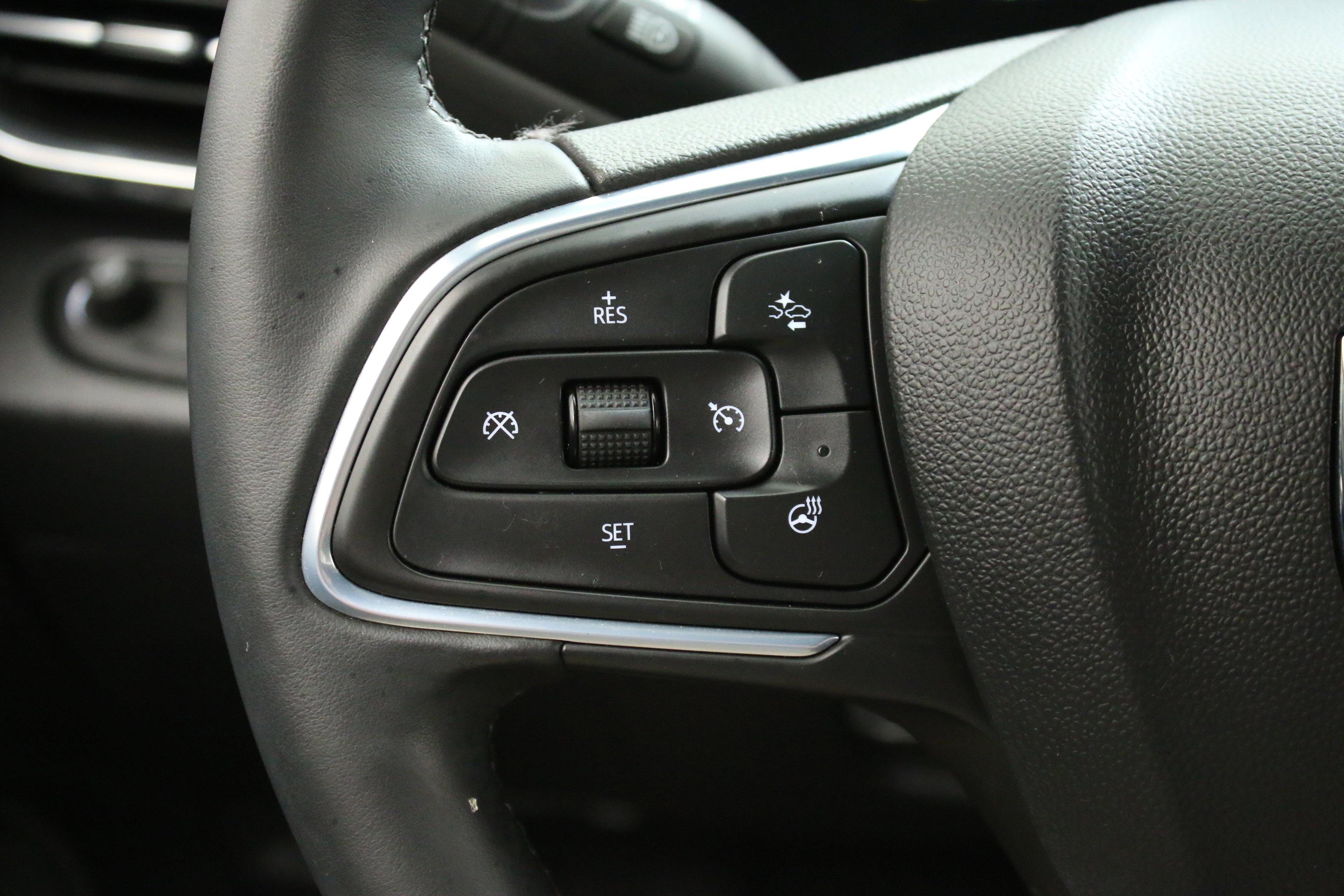 Used 2024 Buick Envista Preferred w/ Convenience I Package FWD image 13