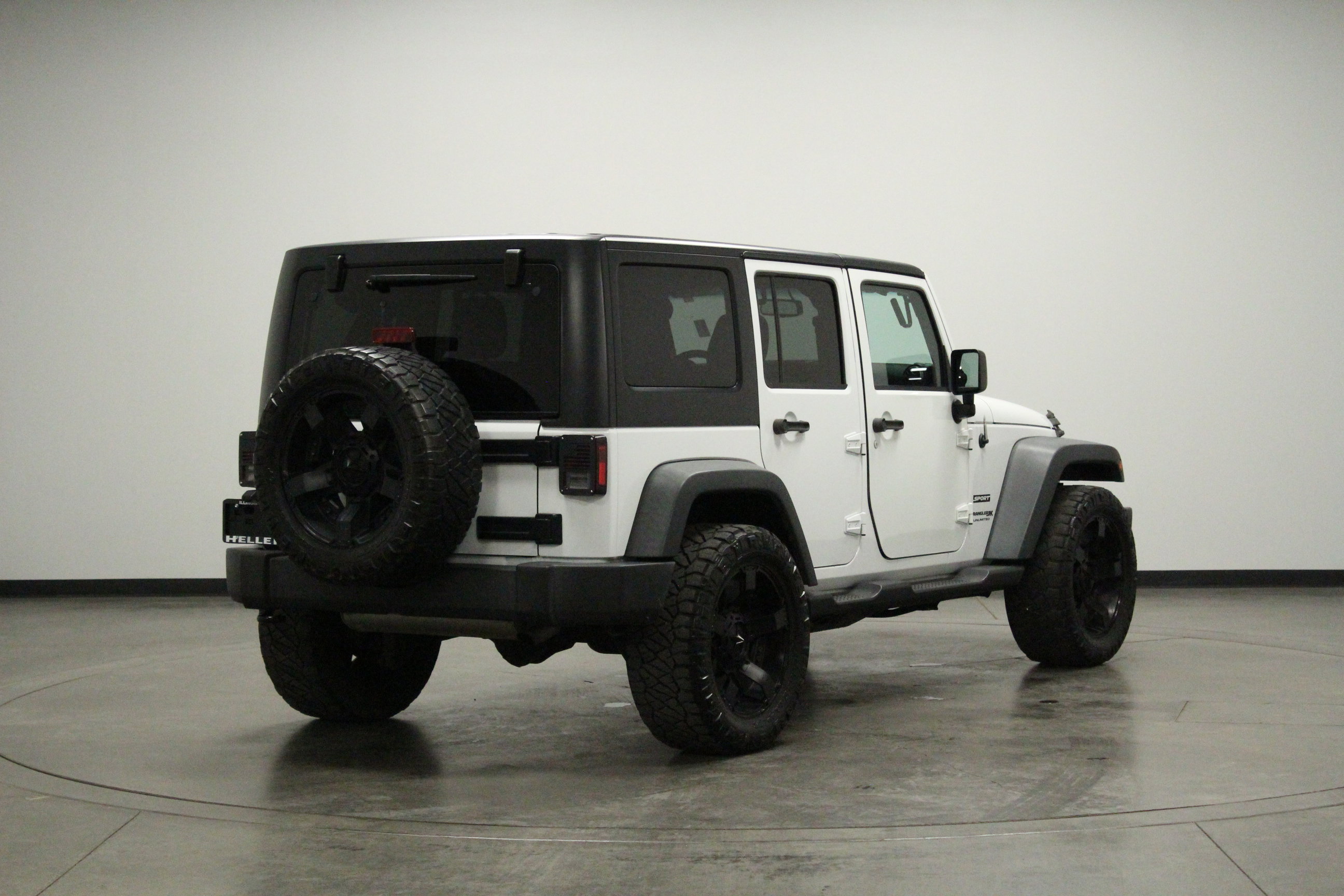 Used 2018 Jeep Wrangler Unlimited Sport S AWD/4WD image 8