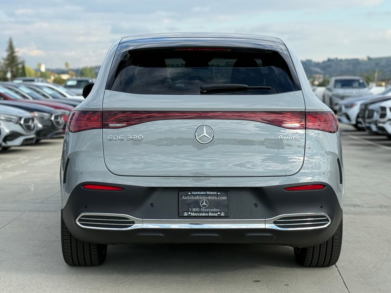 New 2026 Mercedes-Benz EQE 320 4MATIC SUV image 9
