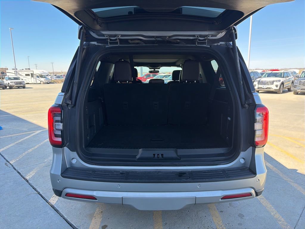 Used 2023 Ford Expedition Max Limited AWD/4WD image 22