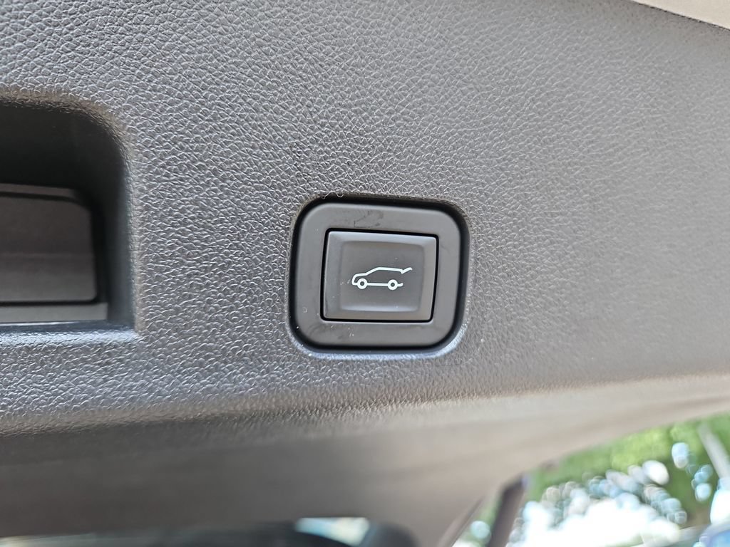 Used 2026 GMC Acadia Elevation w/ Elevation Premium Package AWD/4WD image 30