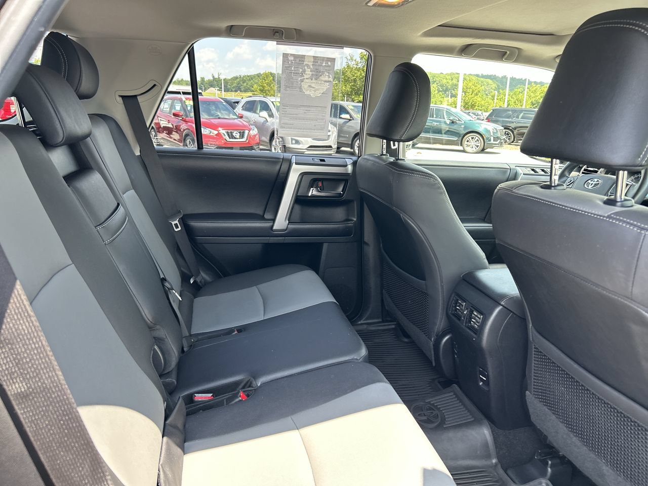 Used 2019 Toyota 4Runner SR5 Premium AWD/4WD image 16