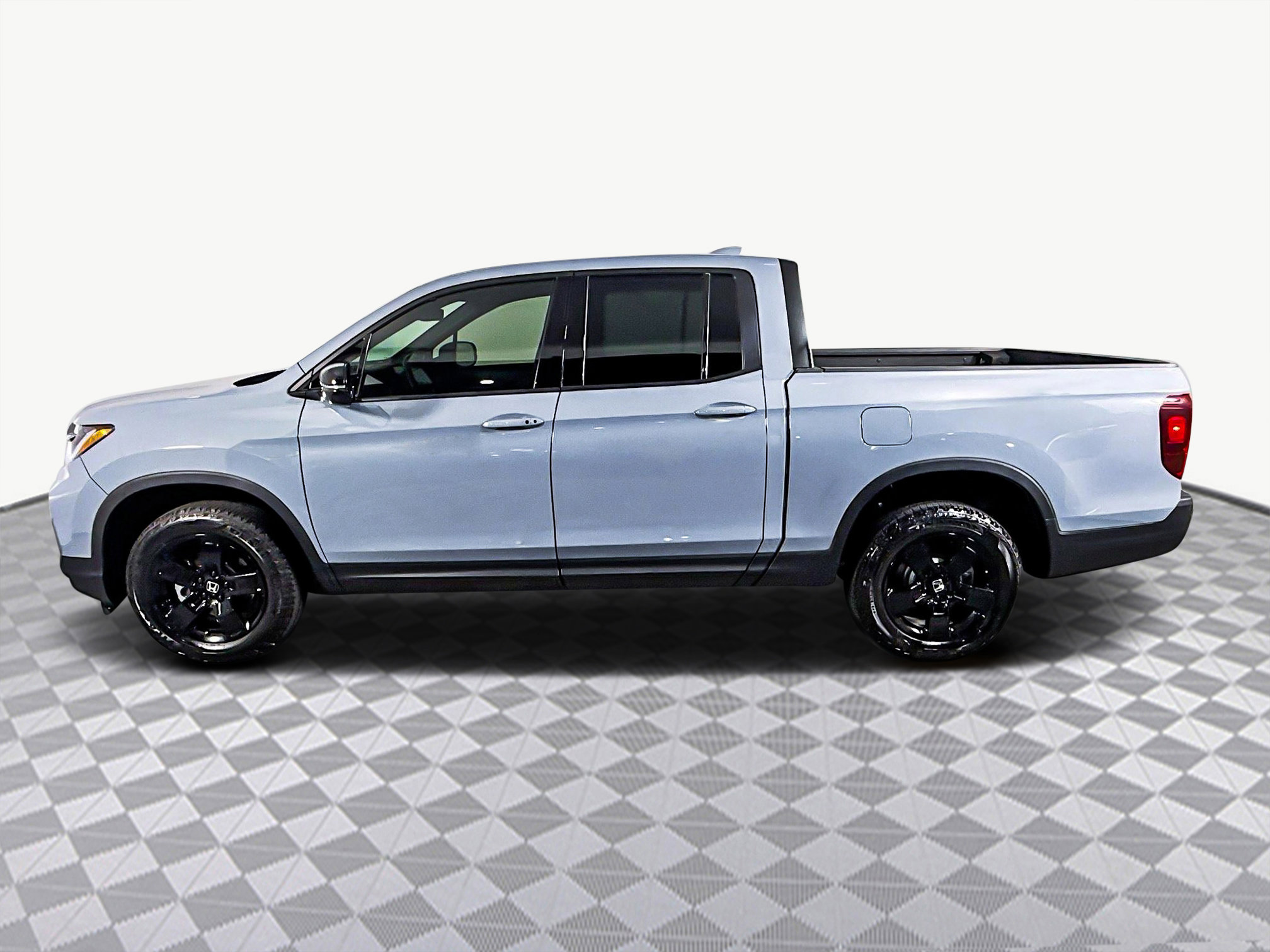 Used 2025 Honda Ridgeline Black Edition image 6