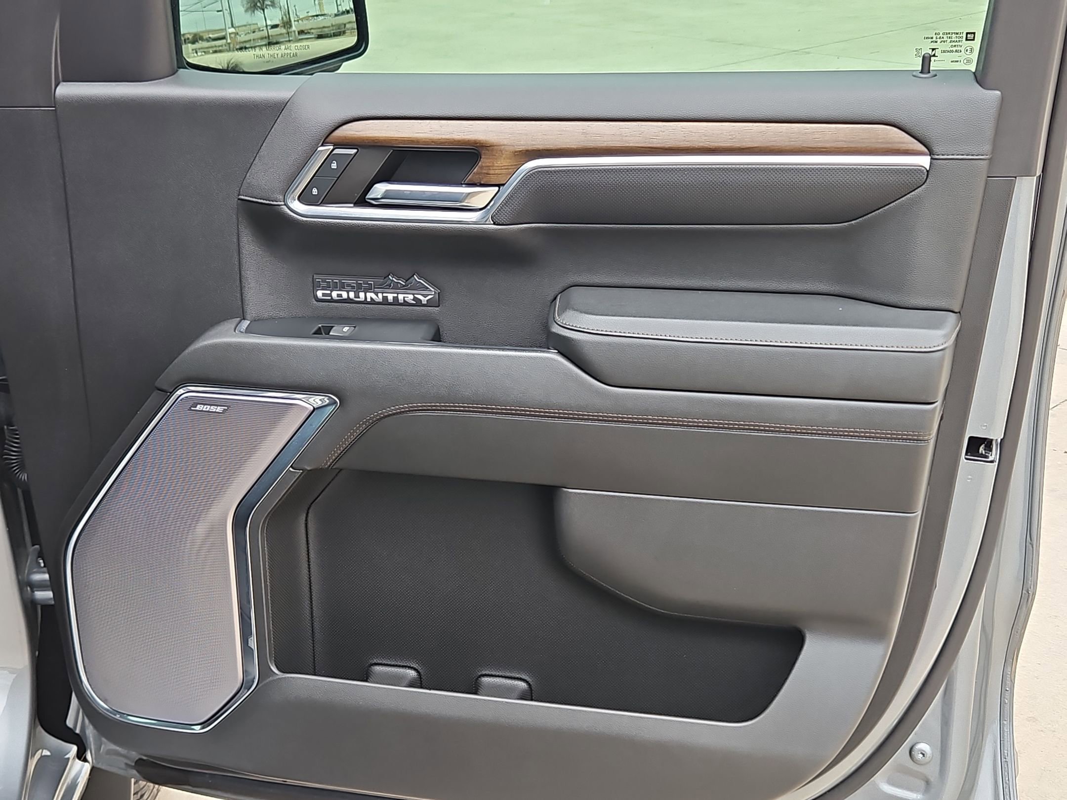 Certified 2024 Chevrolet Silverado 1500 High Country w/ Technology Package image 31