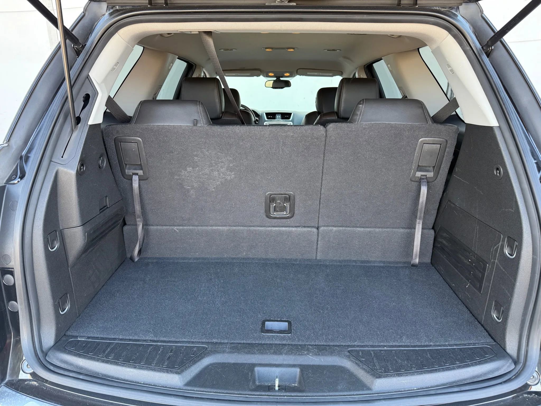 Used 2016 GMC Acadia SLT image 16