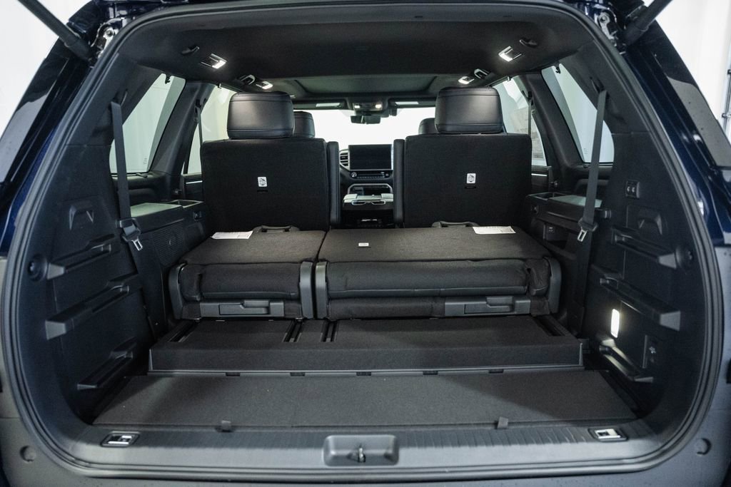 New 2026 Toyota Sequoia Platinum image 9