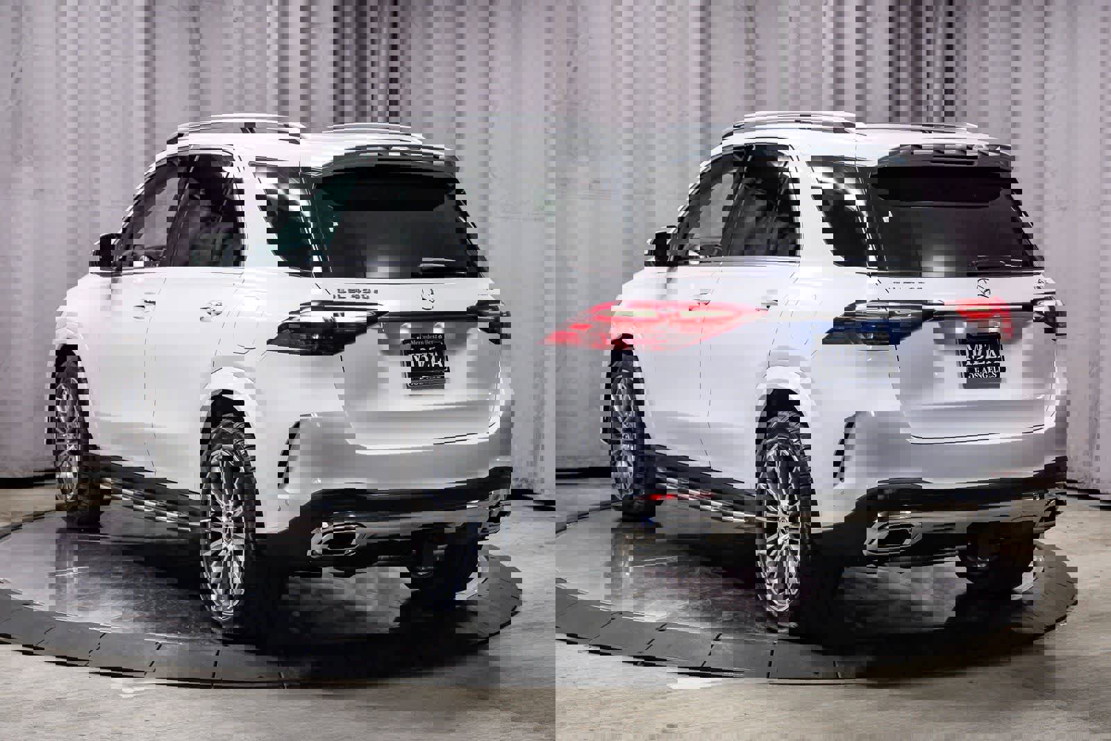 Used 2026 Mercedes-Benz GLE 450e 4MATIC image 2