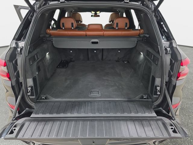 Used 2021 BMW X5 M50i w/ Executive Package AWD/4WD image 35