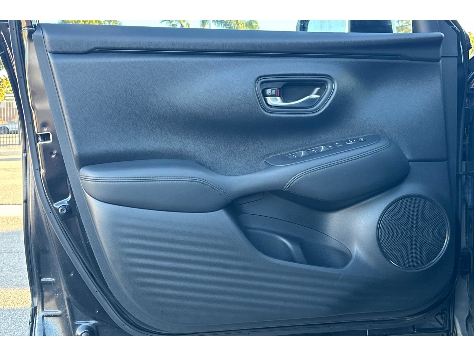 Used 2024 Honda HR-V LX image 11