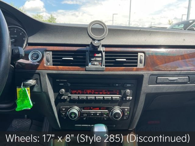 Used 2010 BMW 328i xDrive Sedan AWD/4WD image 16