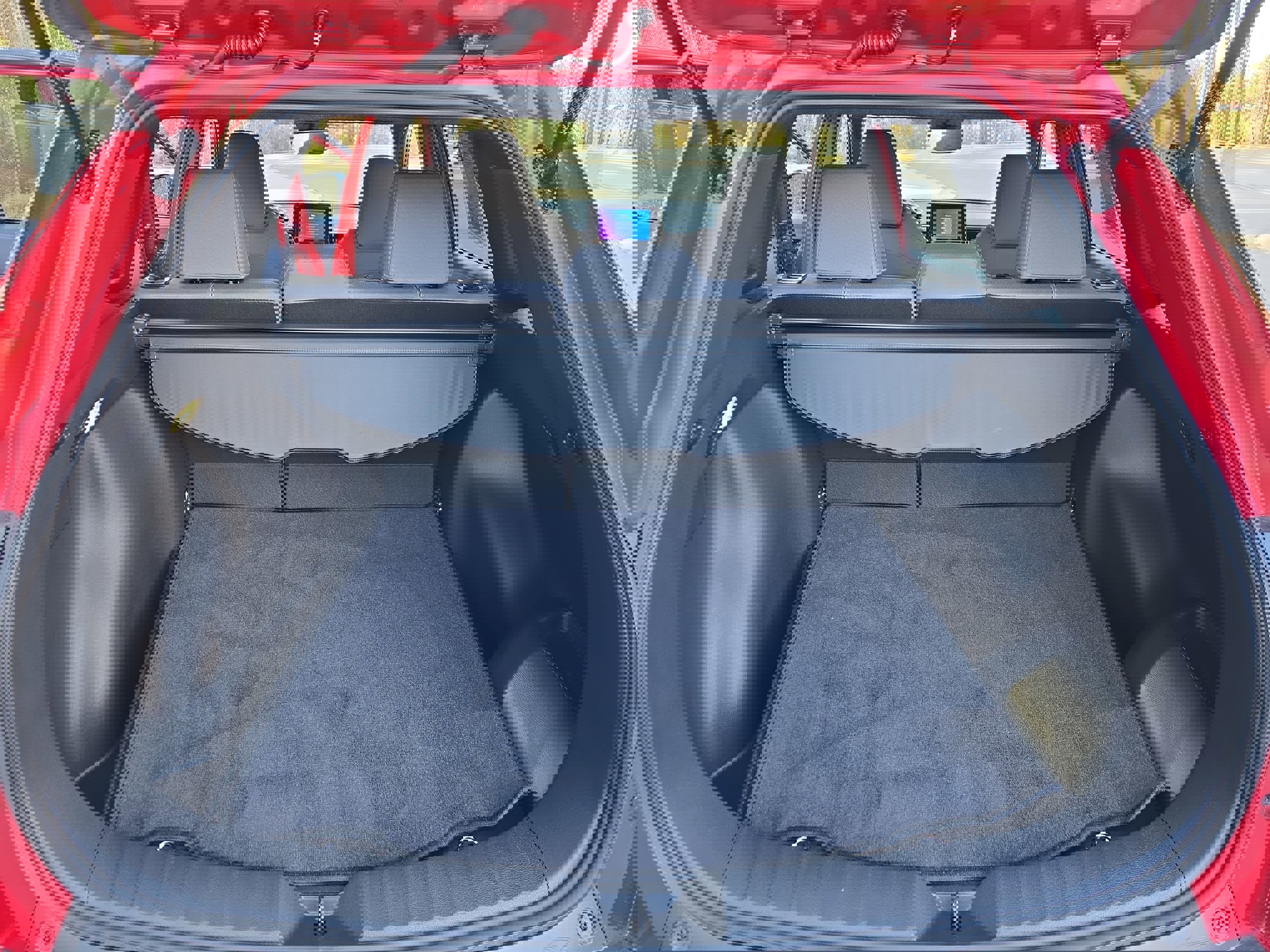 Used 2025 Toyota Corolla Cross AWD Hybrid image 13