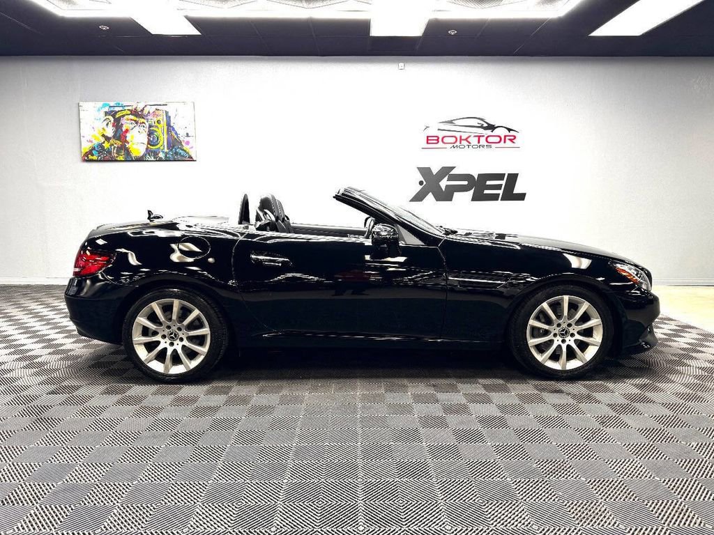 Used 2019 Mercedes-Benz SLC 300 w/ Premium Package image 26