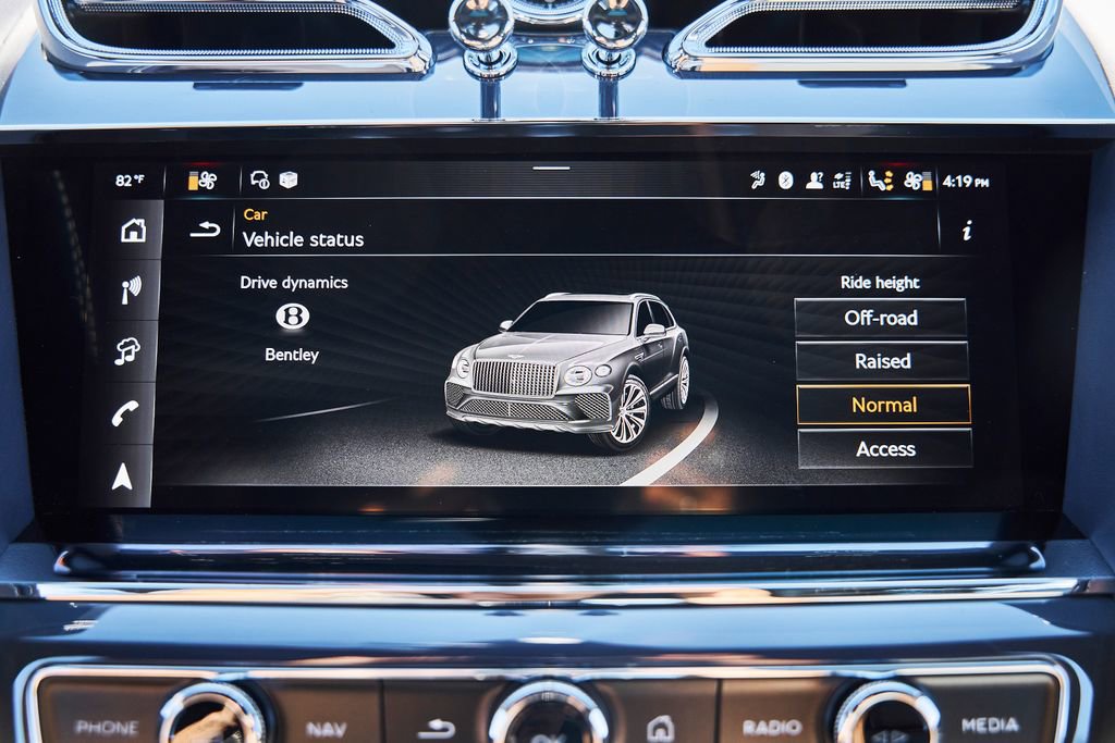 Used 2025 Bentley Bentayga Extended Wheelbase AWD/4WD image 76