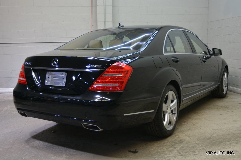 Used 2010 Mercedes-Benz S 550 4MATIC image 4