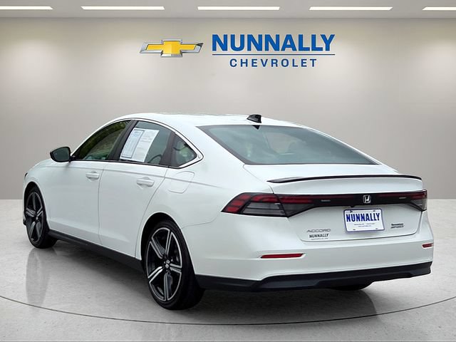 Used 2024 Honda Accord Sport image 3