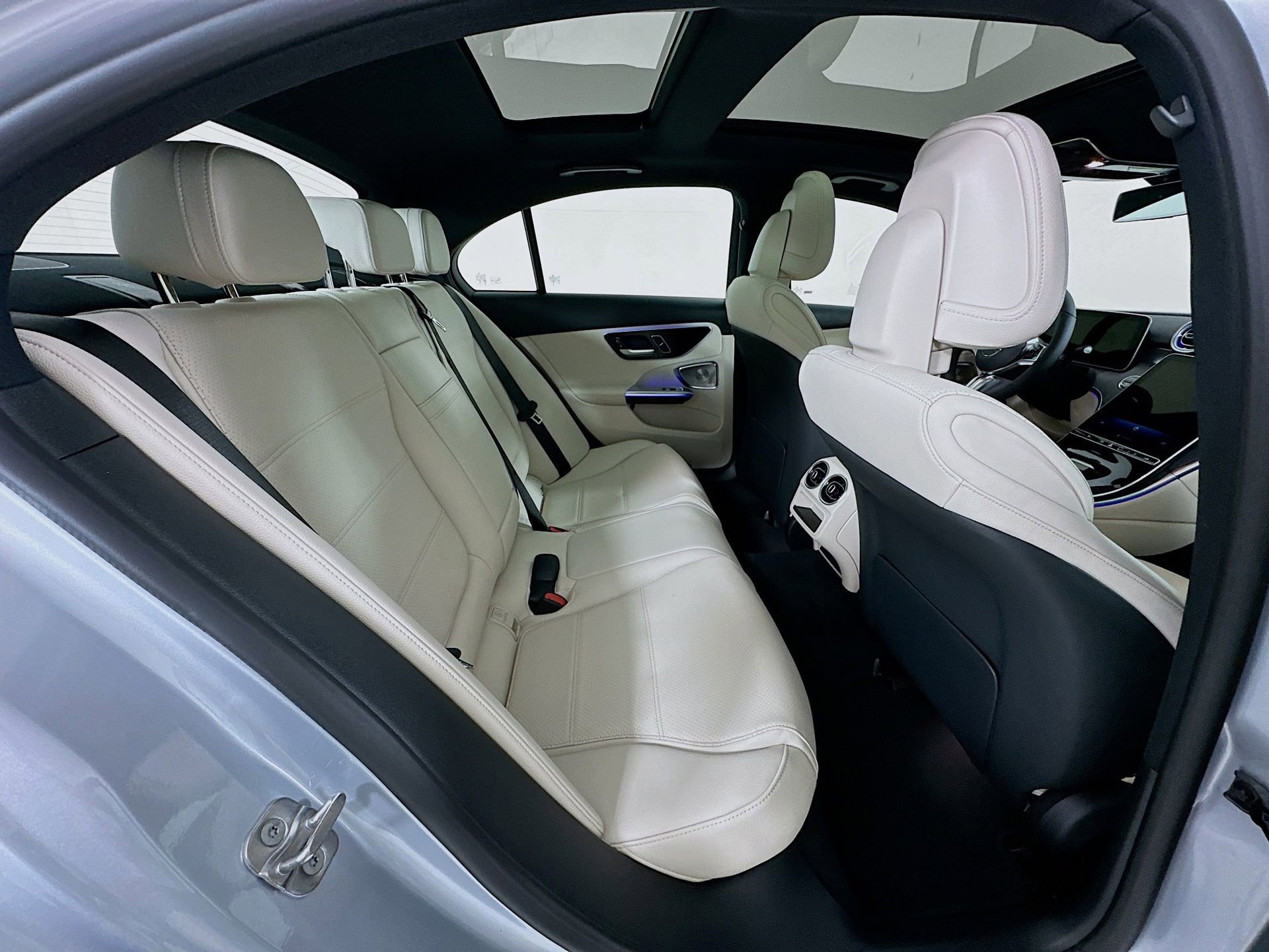 New 2026 Mercedes-Benz C 300 4MATIC Sedan image 30