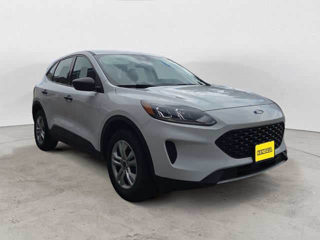 Certified 2022 Ford Escape S AWD/4WD image 3