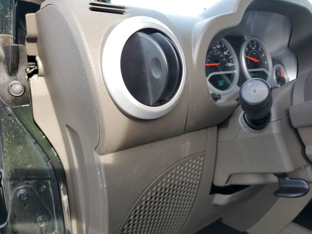 Used 2010 Jeep Wrangler Unlimited Sahara w/ Trailer Tow Group image 16