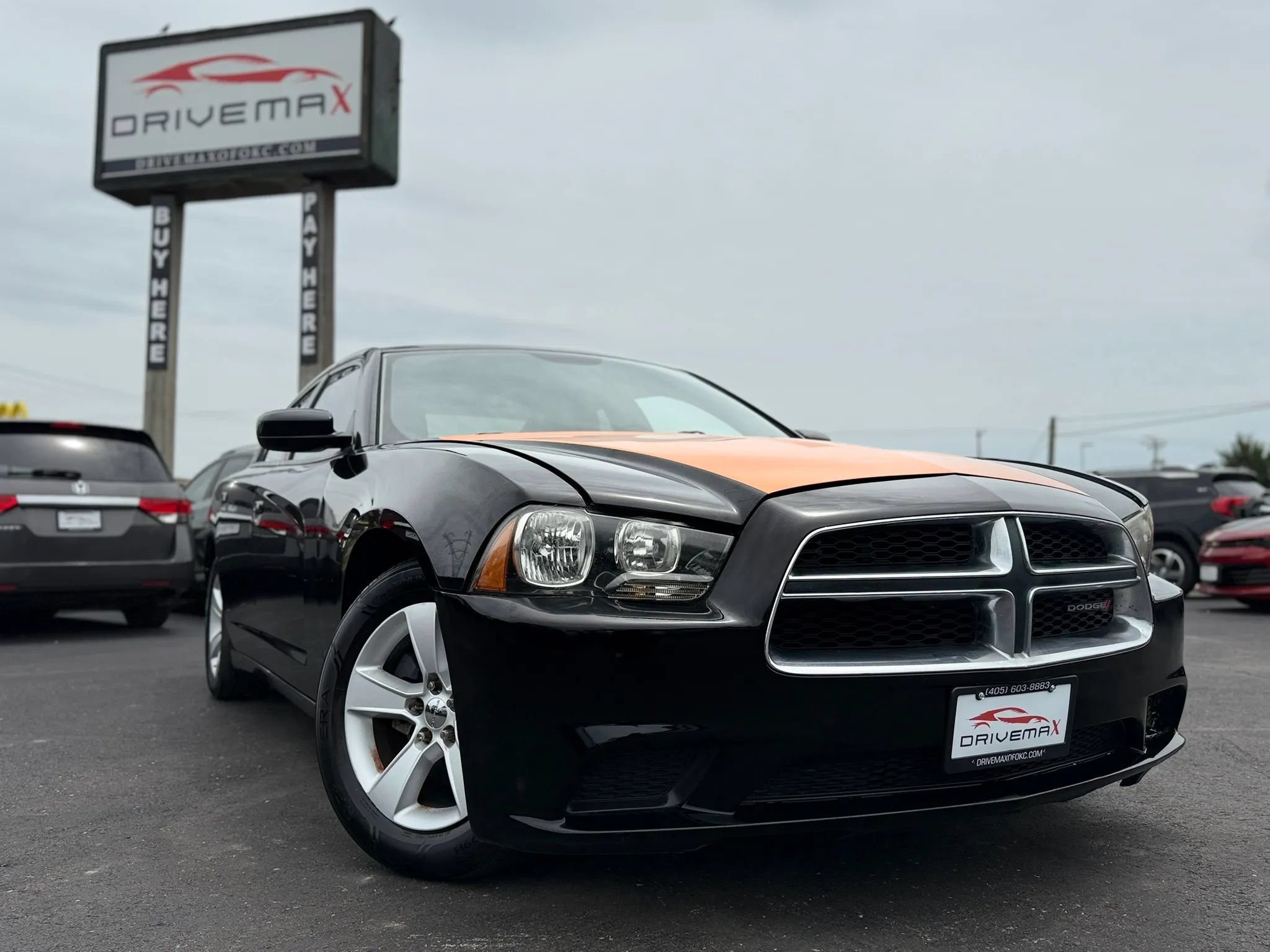 Used 2013 Dodge Charger SE RWD image 32