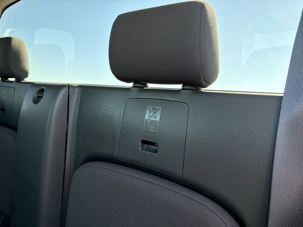 Used 2020 Nissan Frontier S image 18