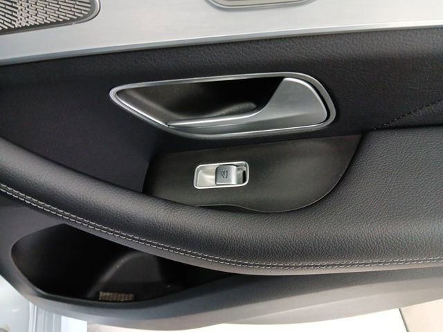 Used 2024 Mercedes-Benz GLE 350 4MATIC w/ AMG Line Exterior image 68