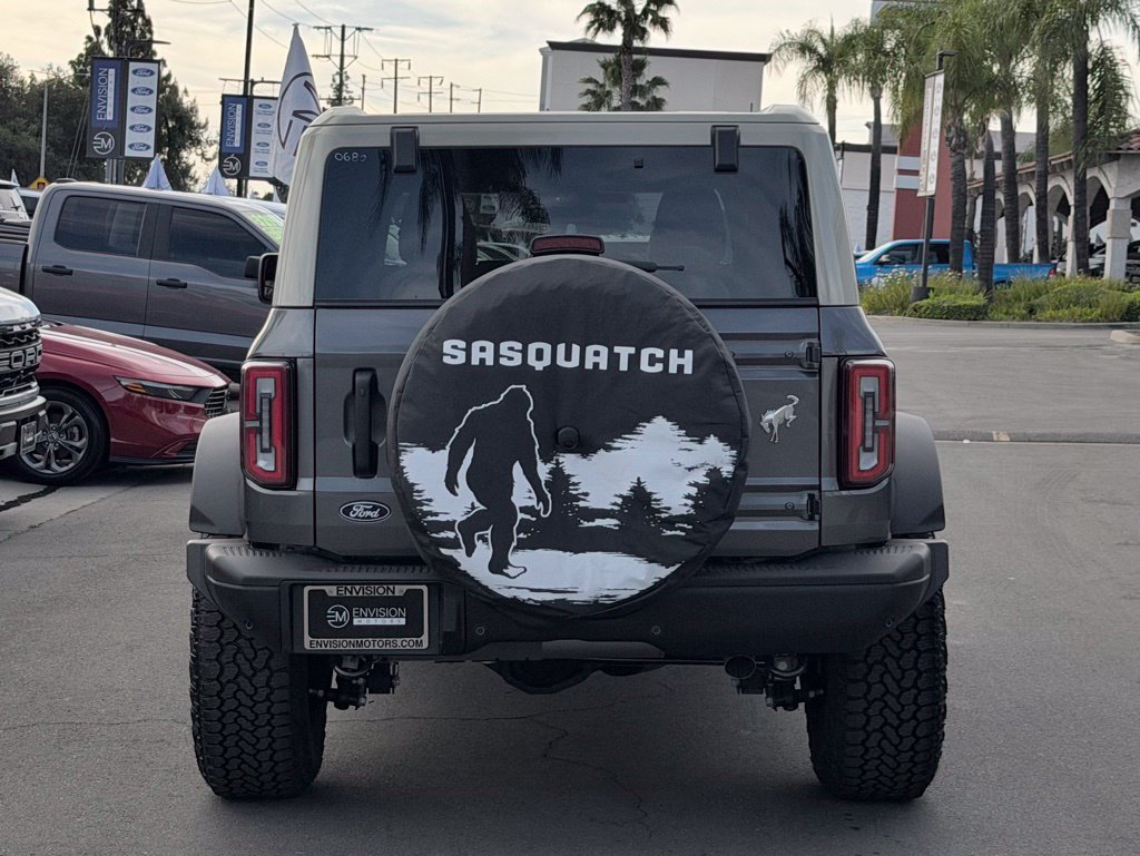 New 2026 Ford Bronco Badlands w/ Sasquatch Package AWD/4WD image 7