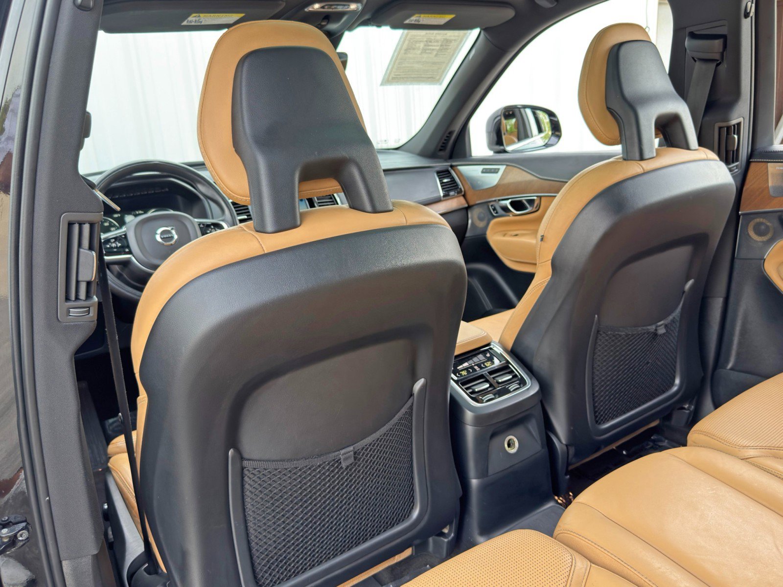 Used 2017 Volvo XC90 T8 Inscription w/ Vision Package image 35