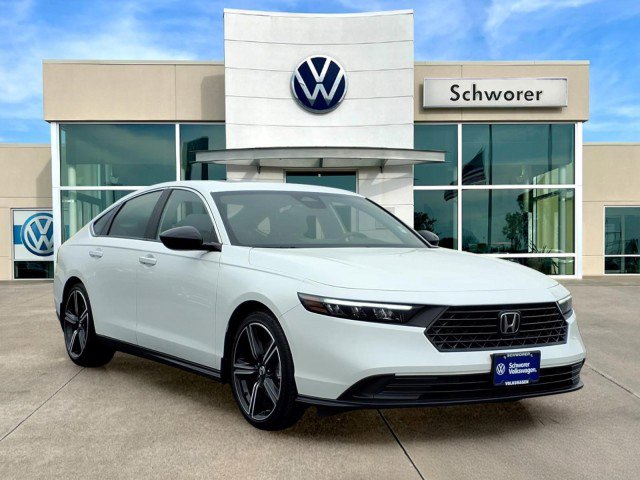 Used 2024 Honda Accord Sport image 1