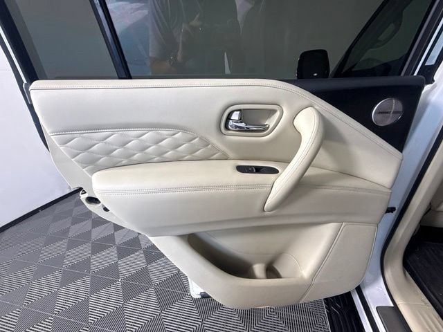 Used 2020 INFINITI QX80 Luxe w/ Sensory Package RWD image 14