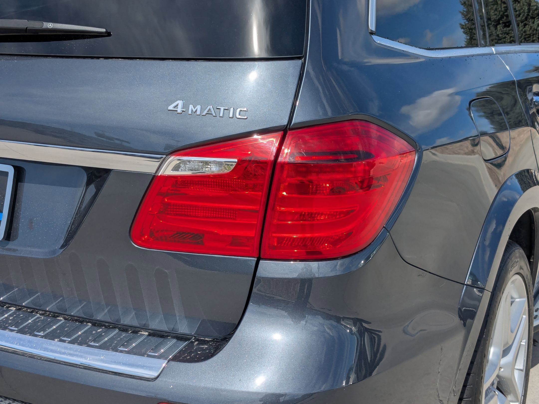 Used 2016 Mercedes-Benz GL 550 4MATIC image 11