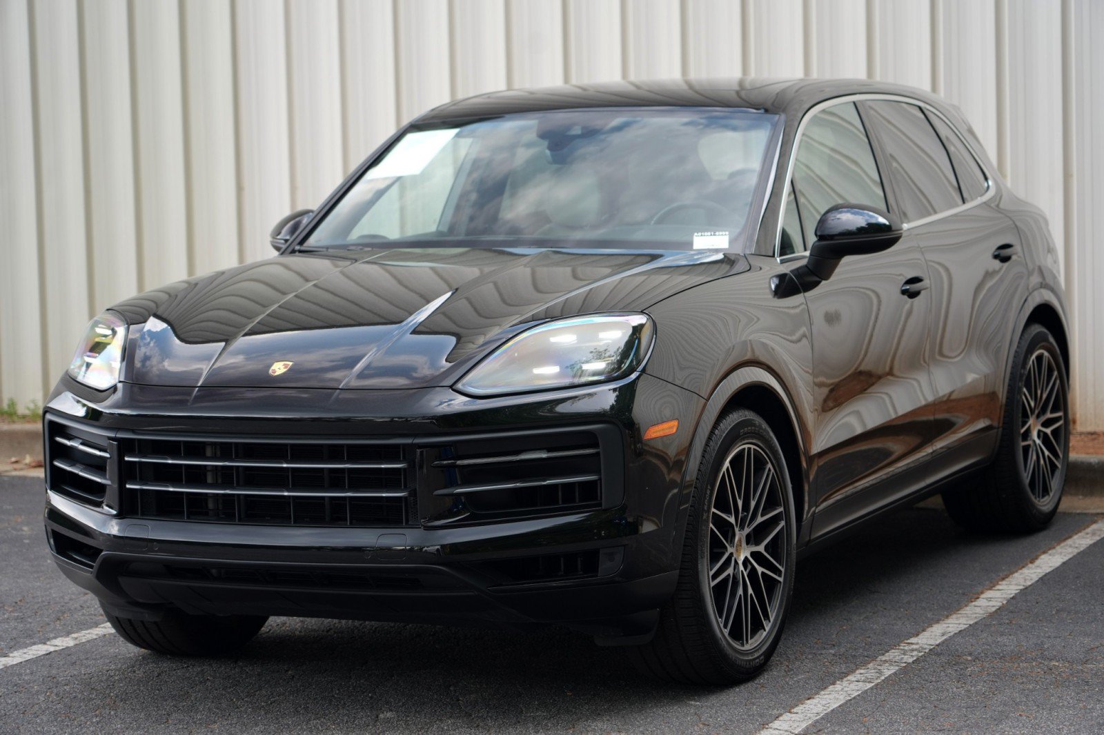 Used 2024 Porsche Cayenne AWD/4WD image 53