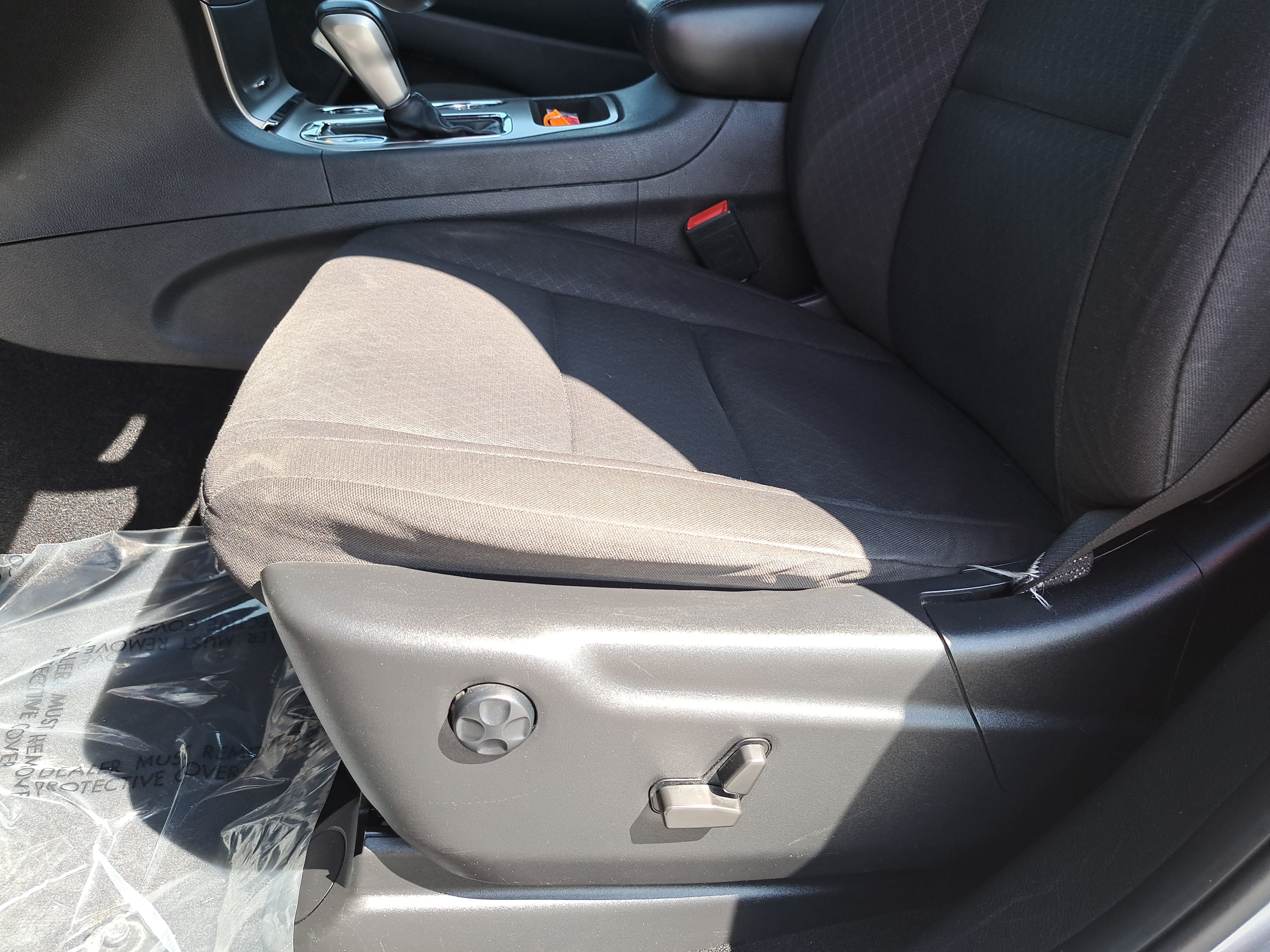 Used 2021 Jeep Grand Cherokee Laredo RWD image 26