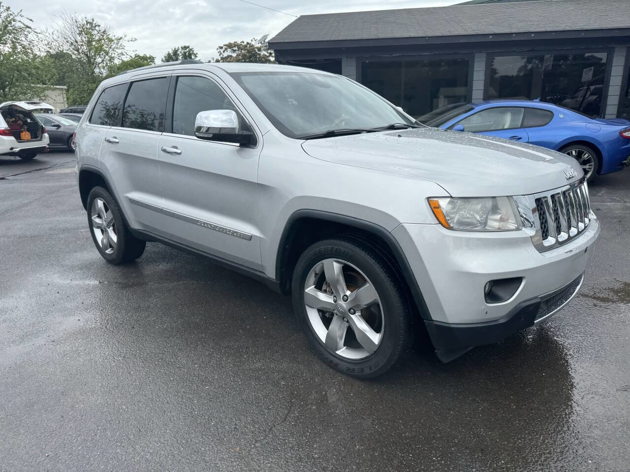 Used 2012 Jeep Grand Cherokee Overland image 19