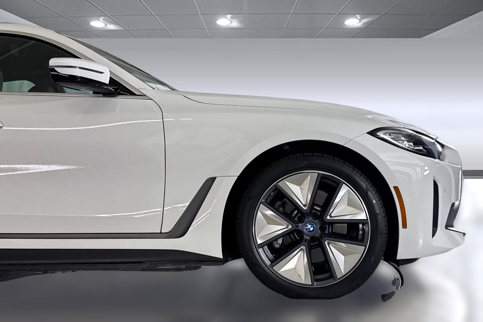 Certified 2024 BMW i4 eDrive35 w/ Convenience Package RWD image 35