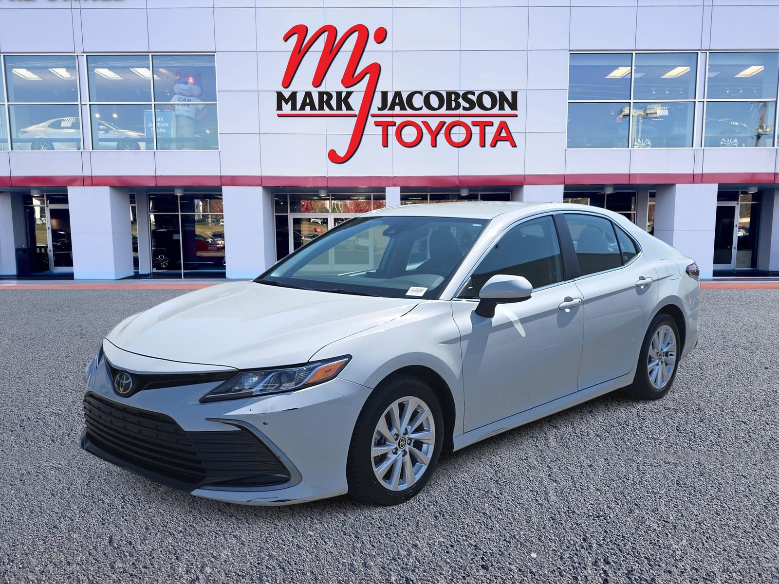 Used 2024 Toyota Camry LE