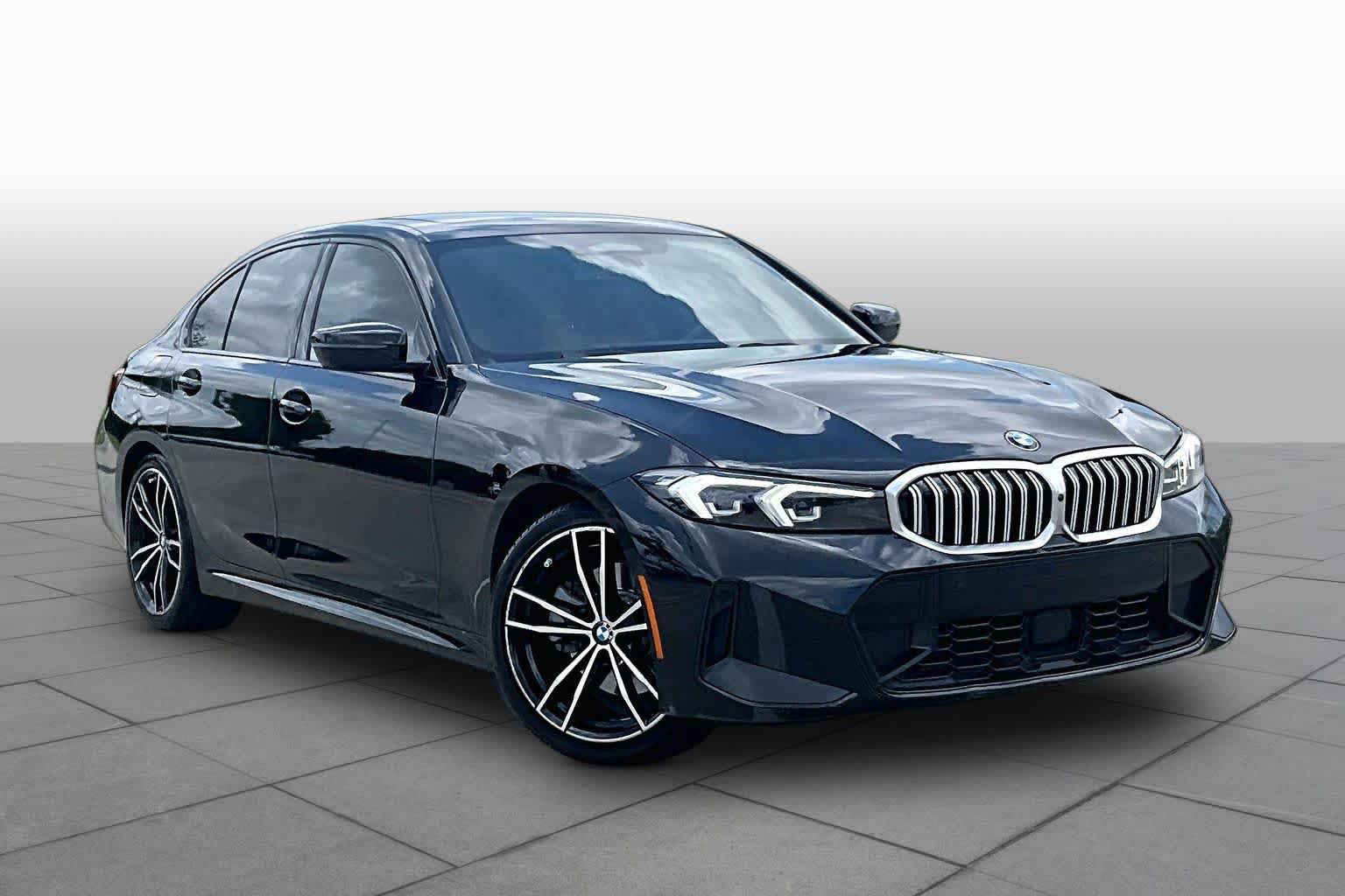 Used 2023 BMW 330i Sedan w/ M Sport Package RWD image 2