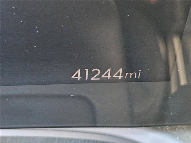 Used 2024 Buick Encore GX Sport Touring image 11