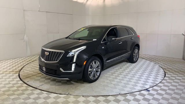 Used 2025 Cadillac XT5 Premium Luxury w/ LPO, Floor Liner Package FWD image 4