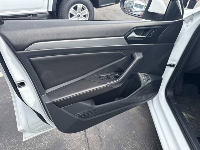Used 2023 Volkswagen Jetta S image 20