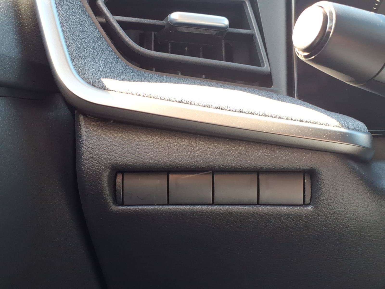 New 2027 Nissan Kicks SV AWD/4WD image 20