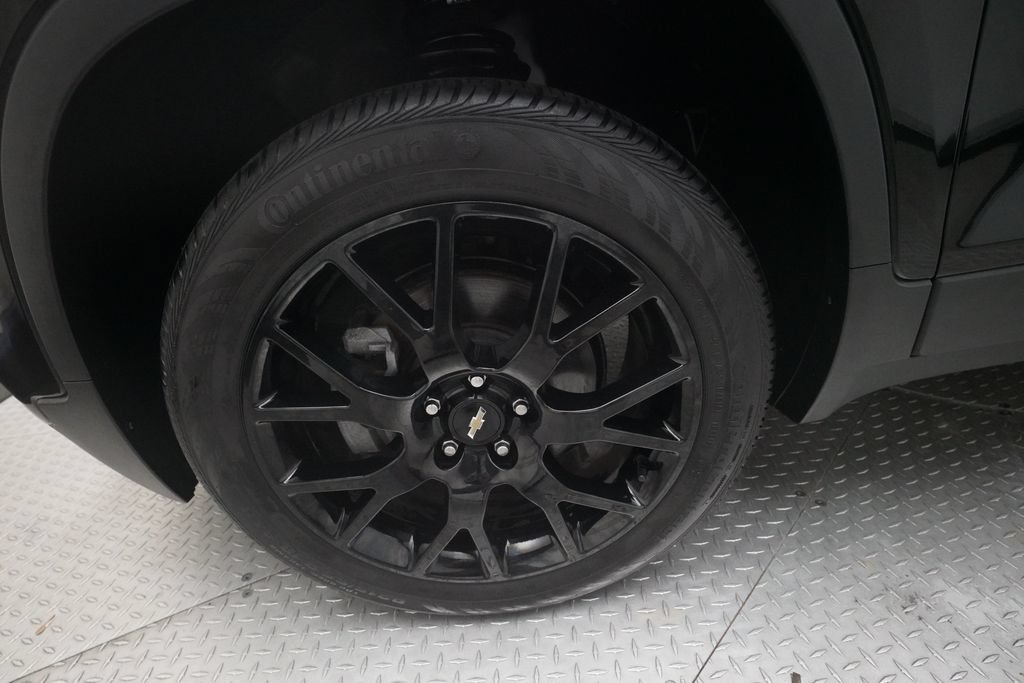 Used 2022 Chevrolet Trax LT w/ Midnight Edition AWD/4WD image 26
