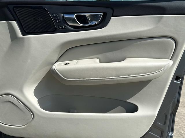Used 2021 Volvo XC60 T6 Inscription w/ Advanced Package AWD/4WD image 19