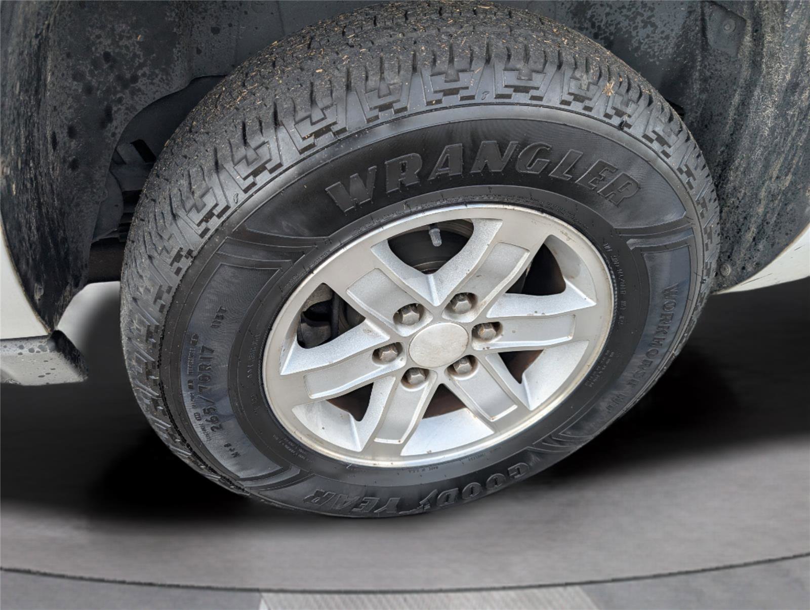 Used 2011 GMC Yukon XL SLT w/ SLT-2 Equipment Package image 22