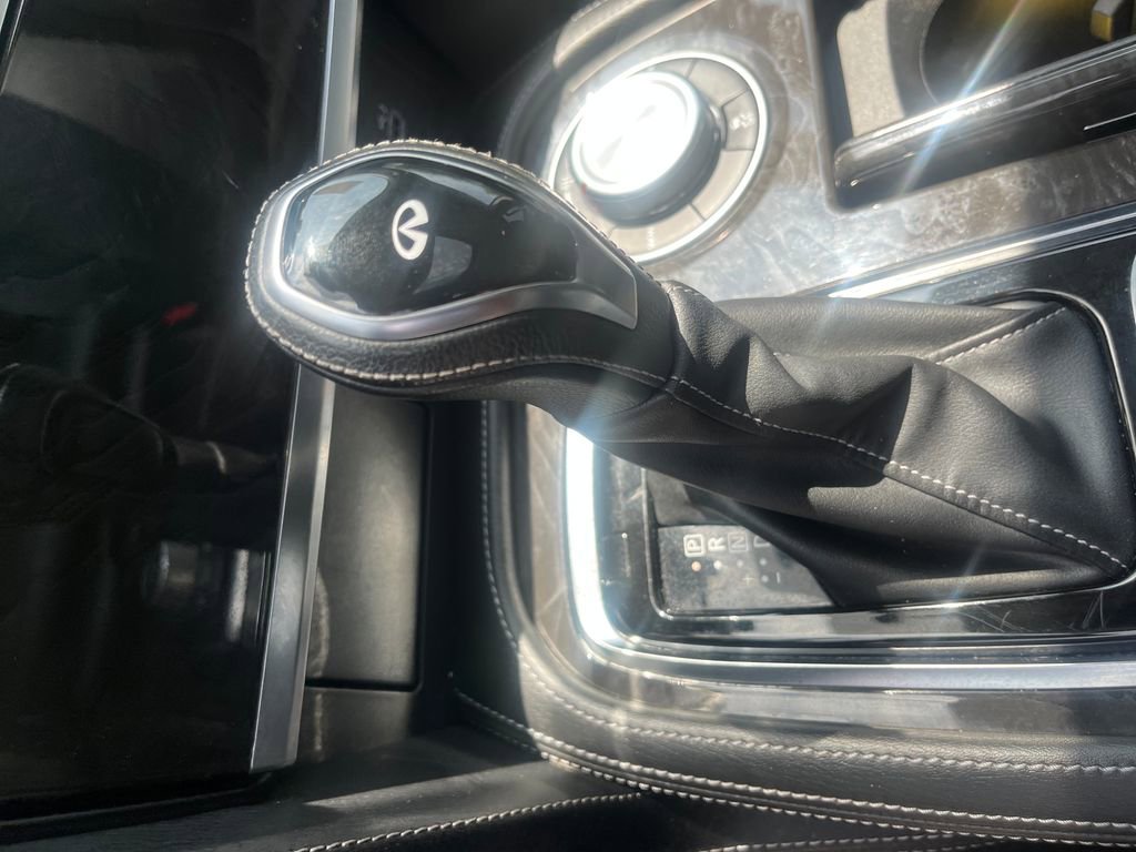 Used 2024 INFINITI QX80 Luxe AWD/4WD image 25