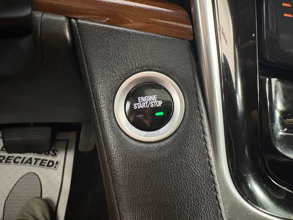 Used 2019 Cadillac Escalade Luxury AWD/4WD image 30